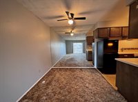 2319 SW Briarwood PLZ, Topeka, KS 66611