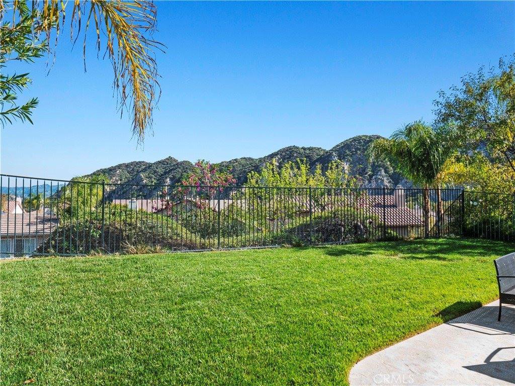 25626 Moore Lane, Stevenson Ranch, CA 91381