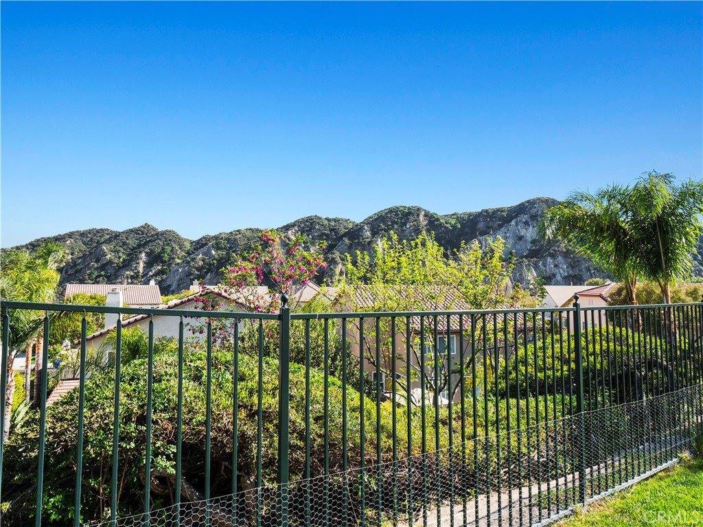 25626 Moore Lane, Stevenson Ranch, CA 91381