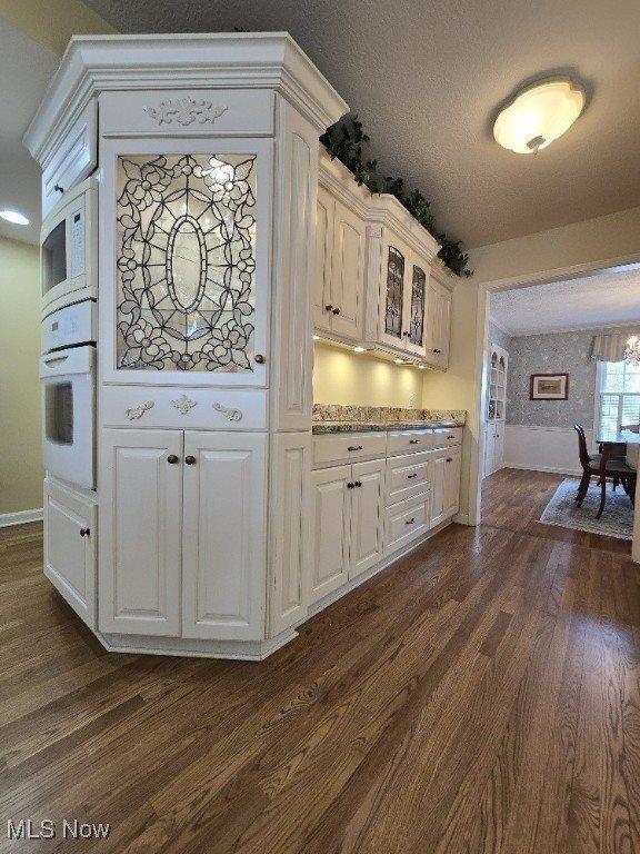 21375 Endsley Avenue, Rocky River, OH 44116