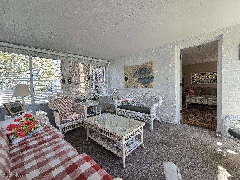 21375 Endsley Avenue, Rocky River, OH 44116