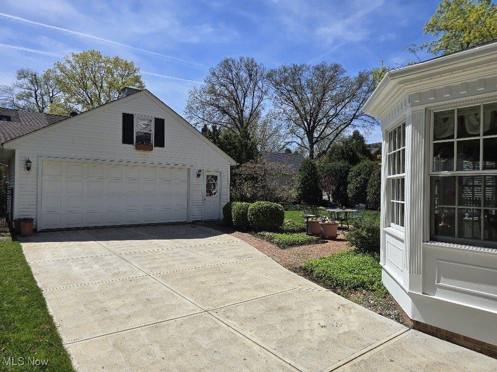 21375 Endsley Avenue, Rocky River, OH 44116