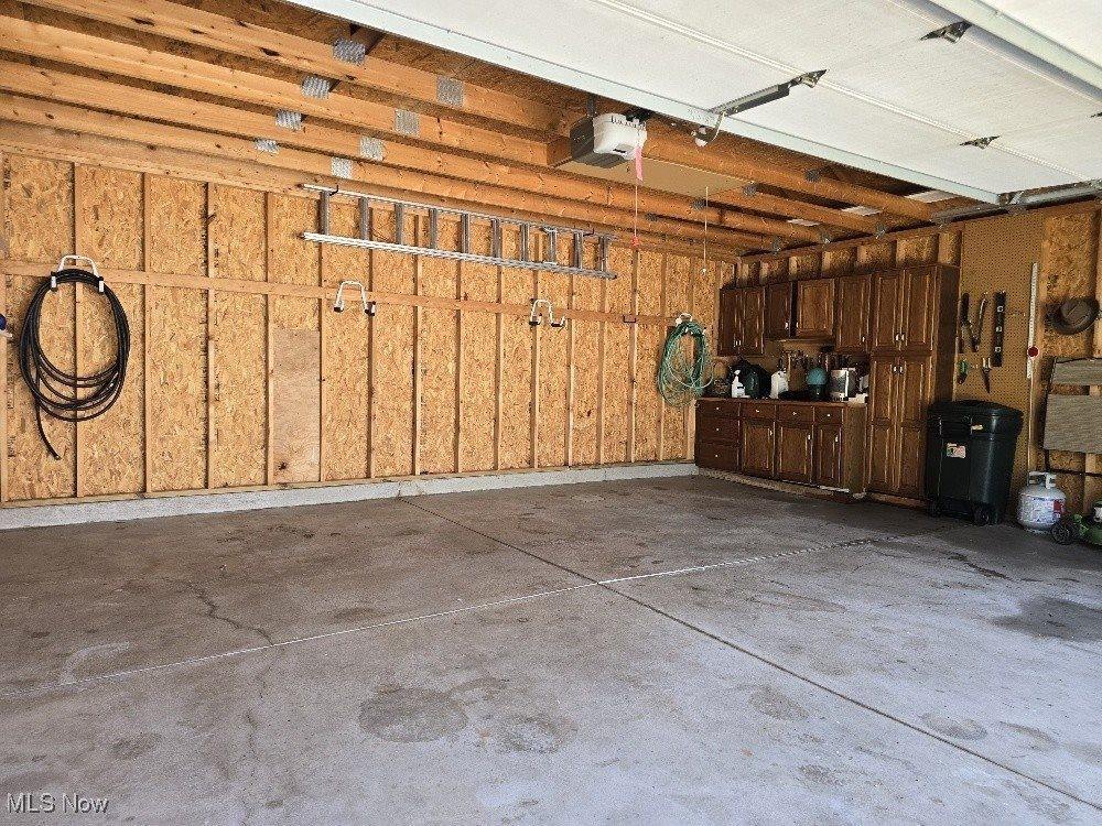 21375 Endsley Avenue, Rocky River, OH 44116