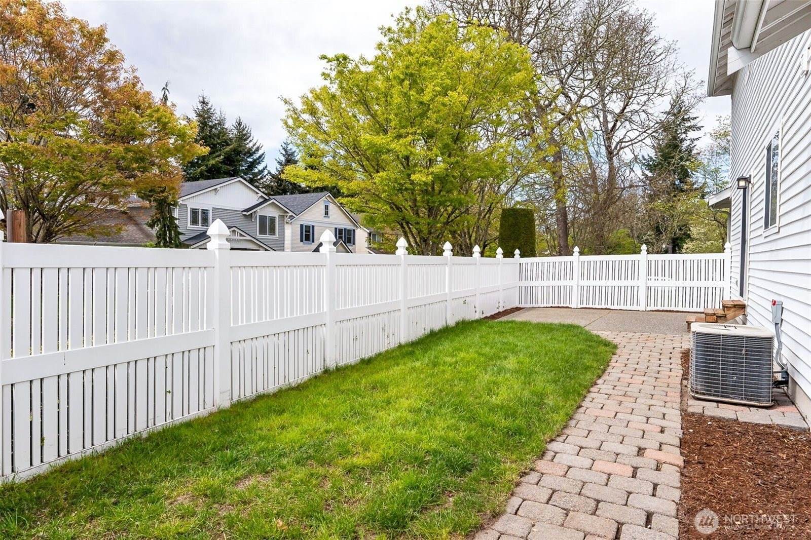 1946 McDonald Avenue, Dupont, WA 98327