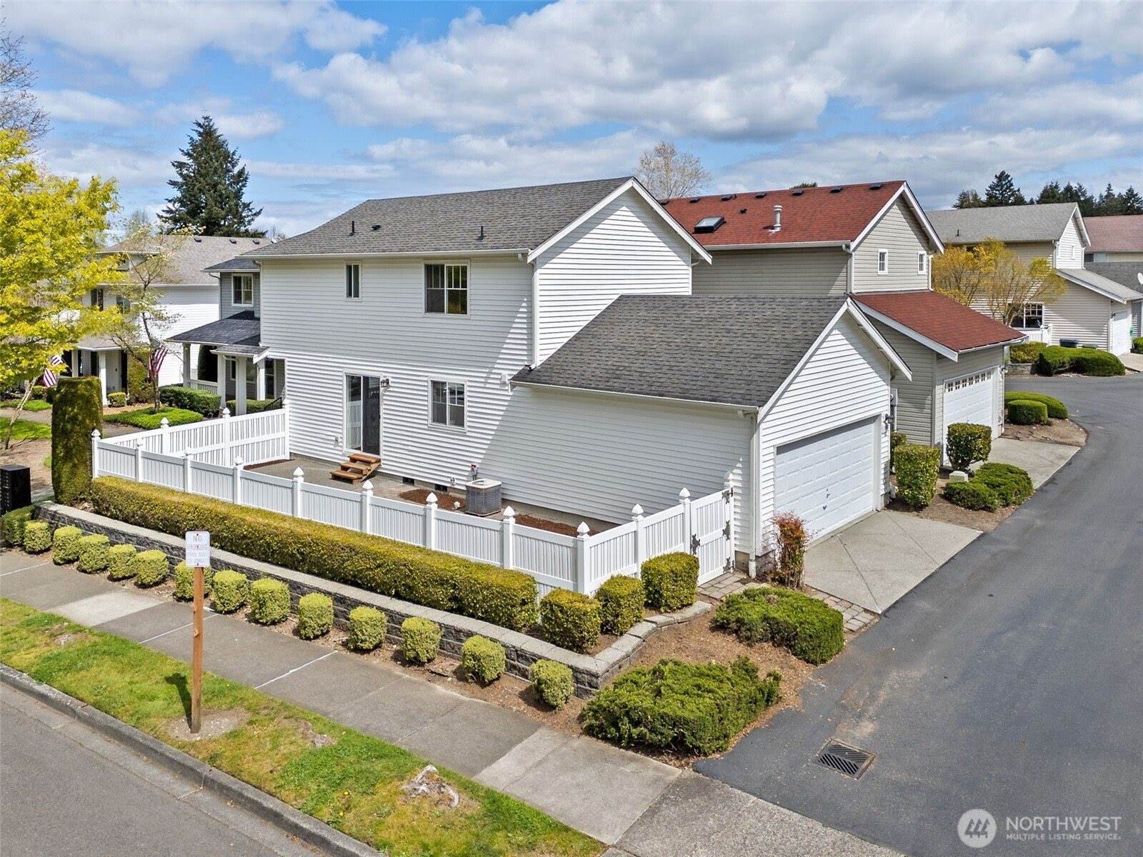 1946 McDonald Avenue, Dupont, WA 98327