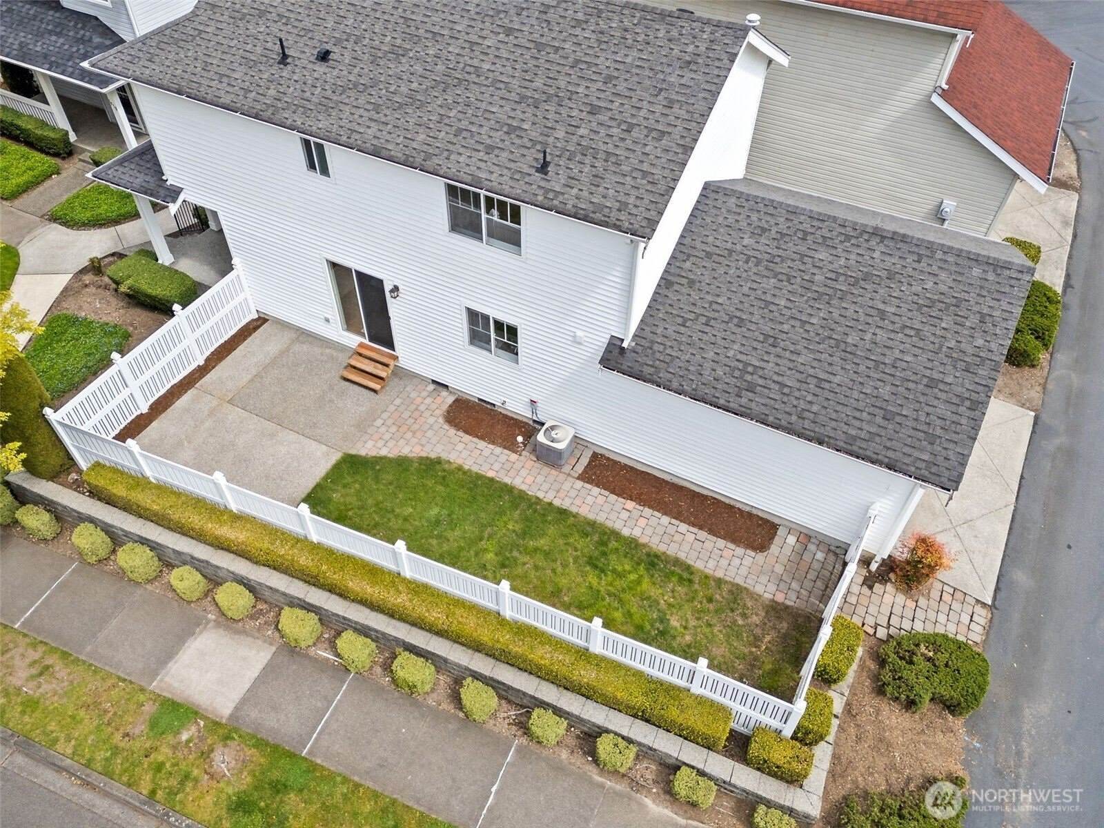 1946 McDonald Avenue, Dupont, WA 98327