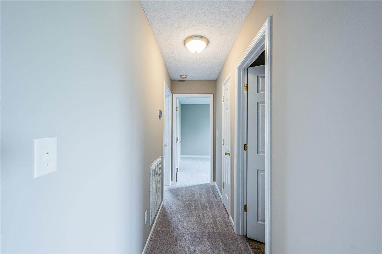 323 Turkey Run Drive, Bowling Green, KY 42101