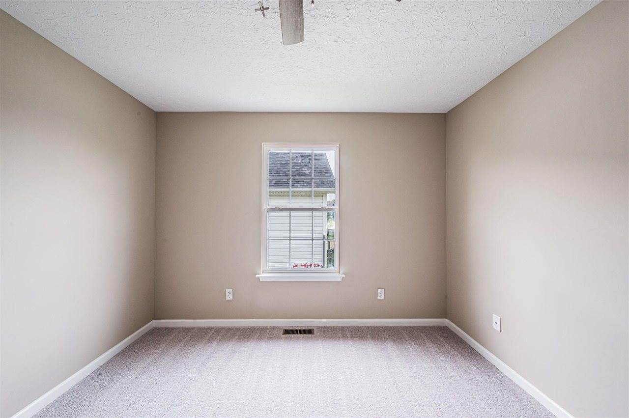 323 Turkey Run Drive, Bowling Green, KY 42101