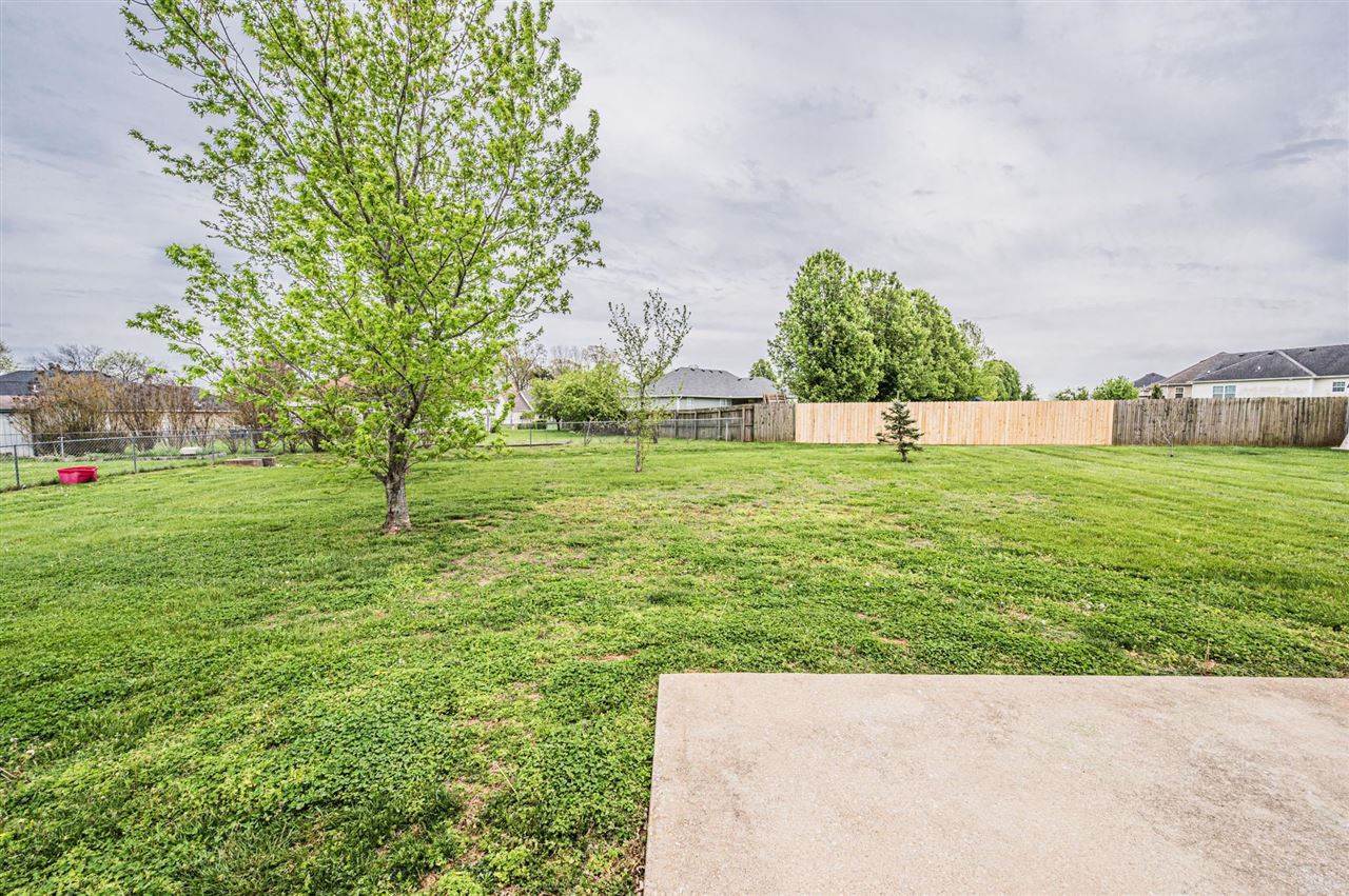 323 Turkey Run Drive, Bowling Green, KY 42101