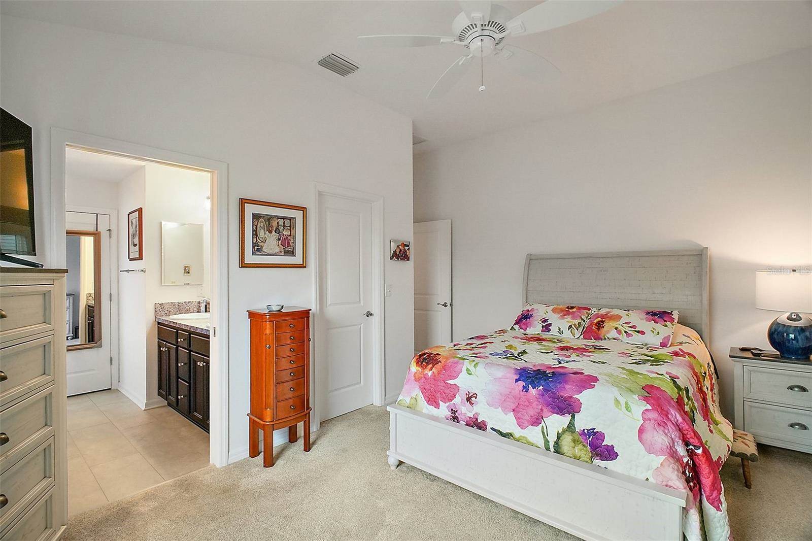 6084 Guy Terrace, The Villages, FL 32163