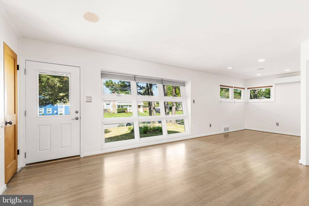 6923 Duke Drive, Alexandria, VA 22307