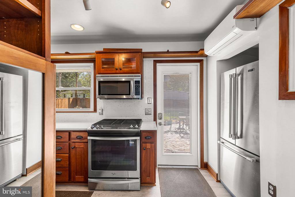 6923 Duke Drive, Alexandria, VA 22307