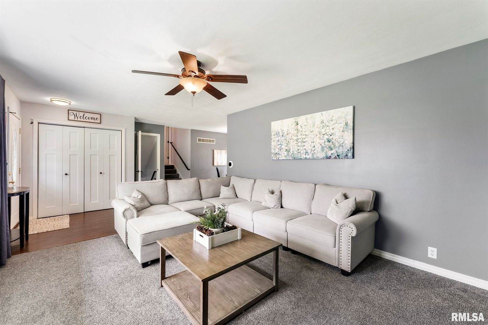 1524 Hickory Lane, Bettendorf, IA 52722