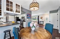 1524 Hickory Lane, Bettendorf, IA 52722