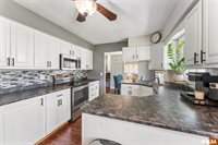 1524 Hickory Lane, Bettendorf, IA 52722