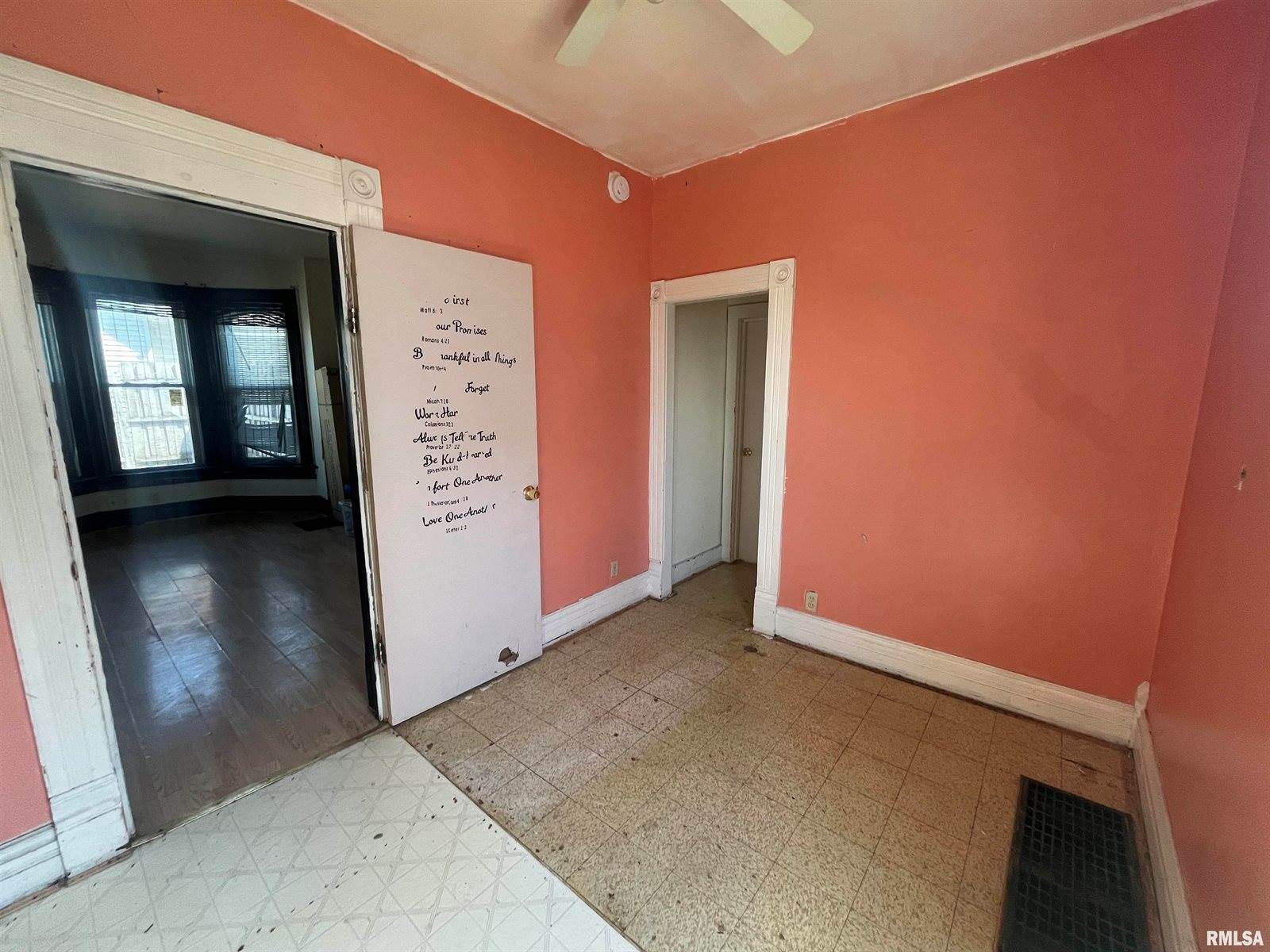 2507 8TH Avenue, Rock Island, IL 61201