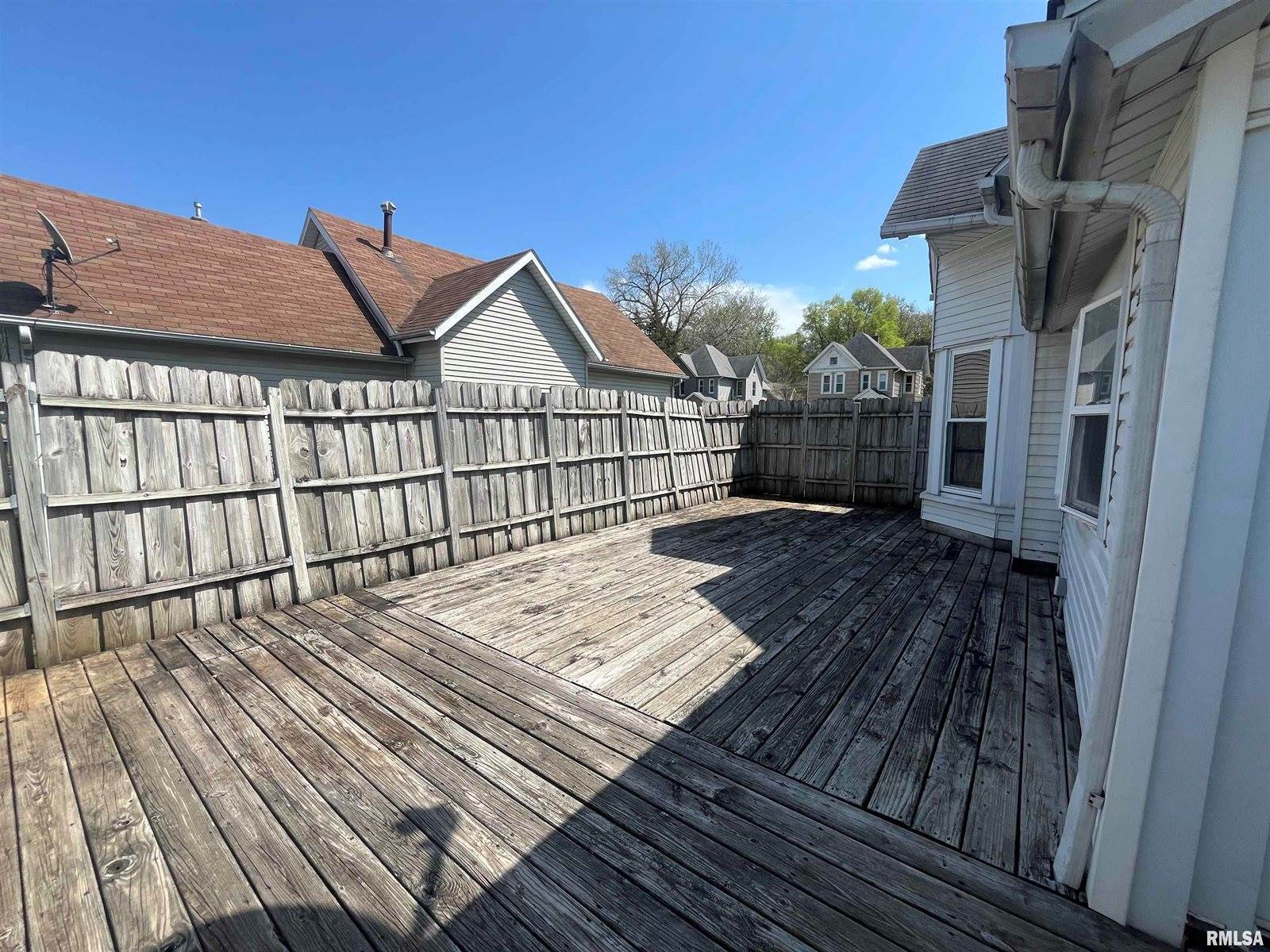 2507 8TH Avenue, Rock Island, IL 61201