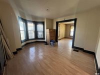 2507 8TH Avenue, Rock Island, IL 61201