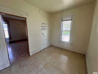 2507 8TH Avenue, Rock Island, IL 61201