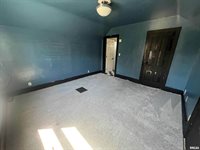 2507 8TH Avenue, Rock Island, IL 61201