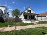 2507 8TH Avenue, Rock Island, IL 61201