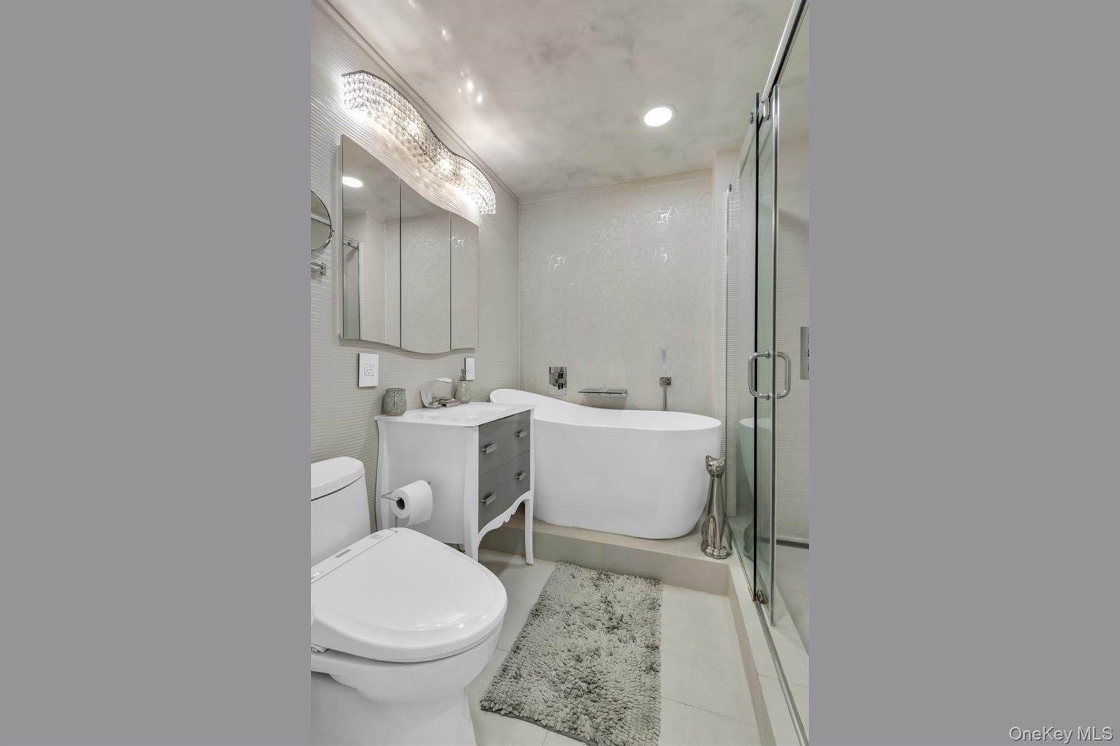 345 East 93rd Street, #22E, New York, NY 10128