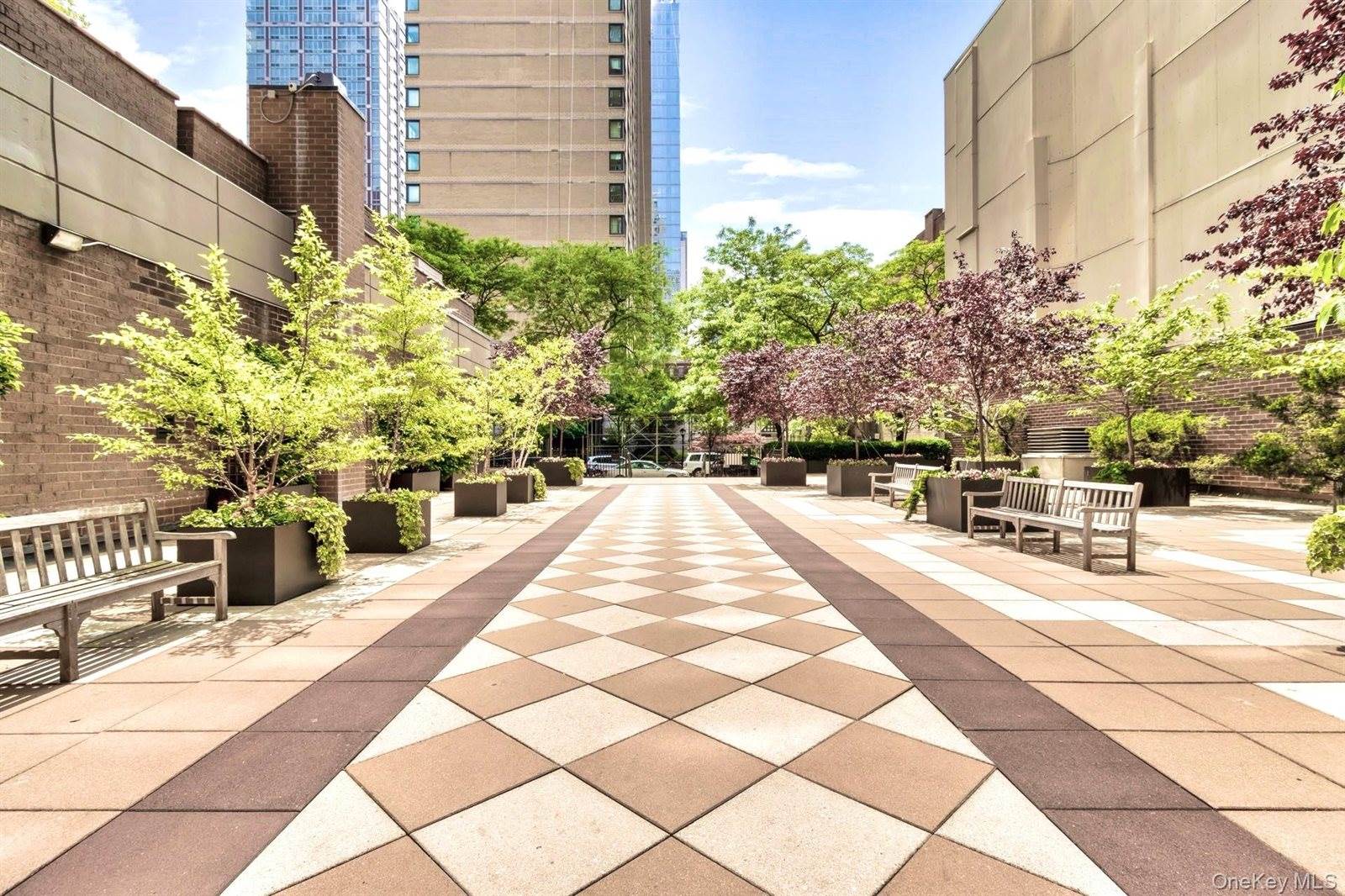 345 East 93rd Street, #22E, New York, NY 10128