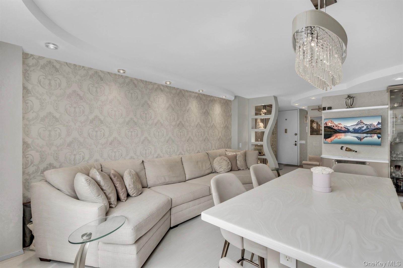 345 East 93rd Street, #22E, New York, NY 10128