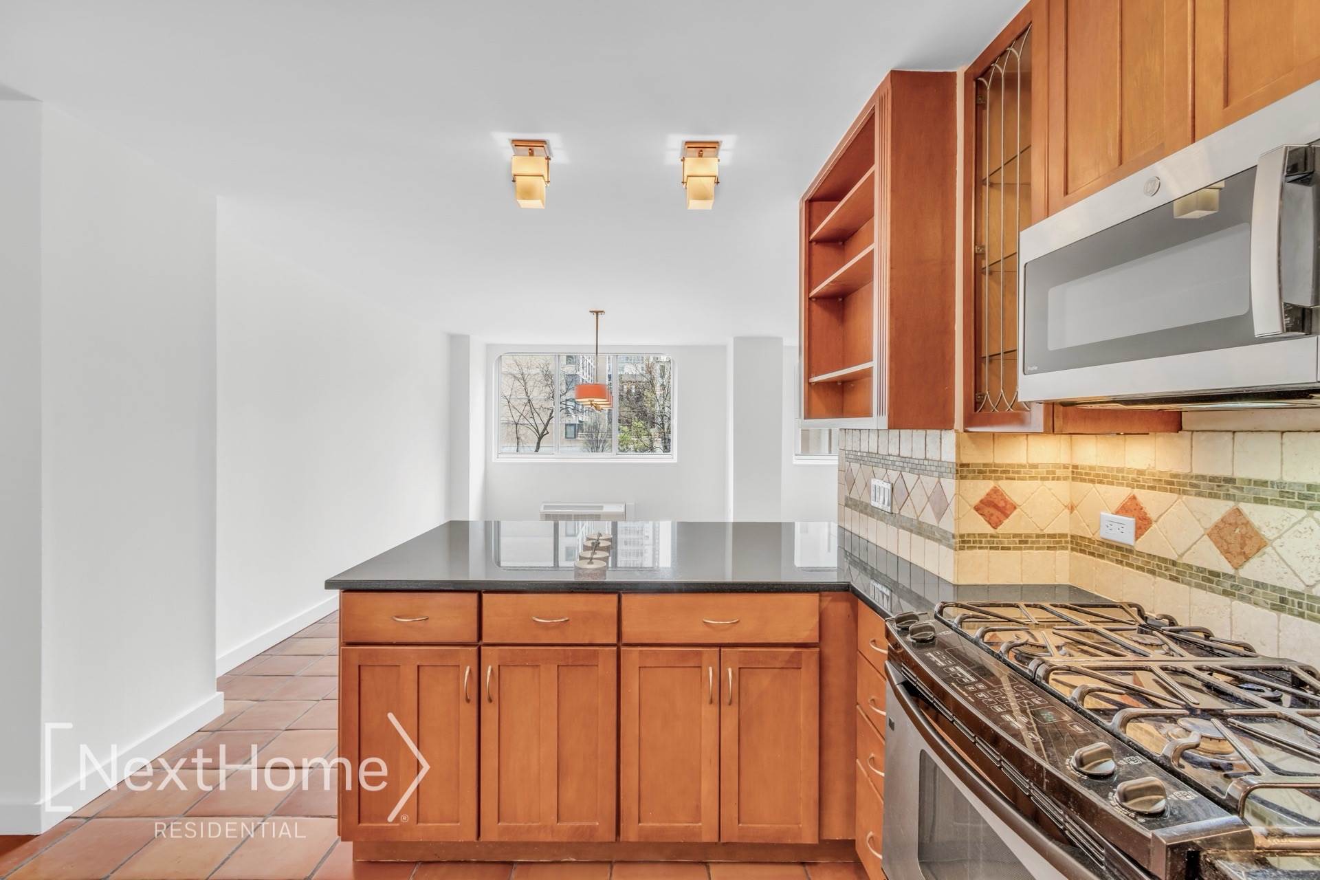 345 East 93rd Street #2FG, New York, NY 10128