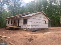 254 Green Oak Lane, Berkeley Springs, WV 25411