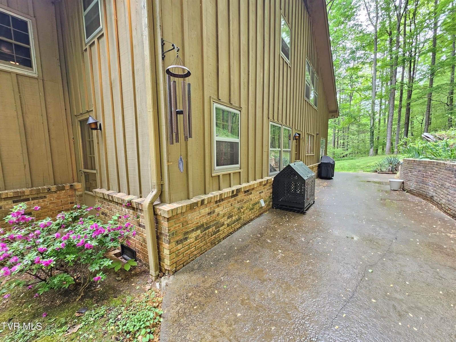 10 Tallapoosa Road, Johnson City, TN 37604