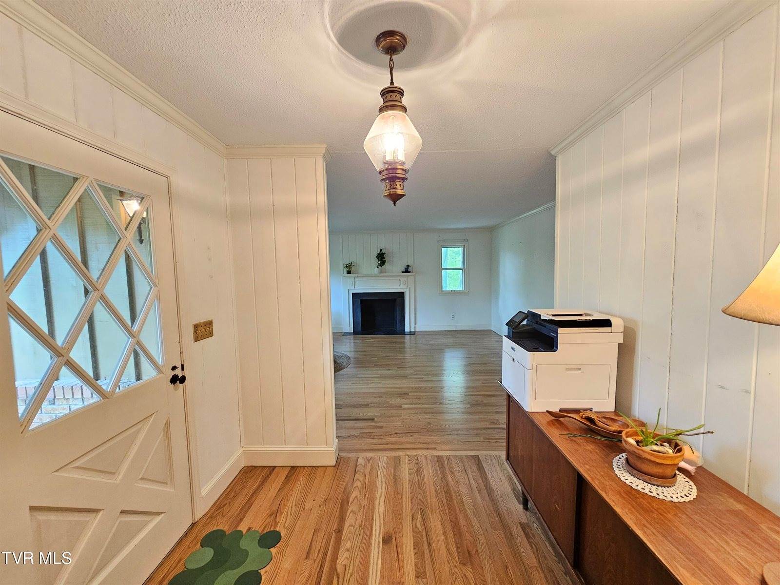 10 Tallapoosa Road, Johnson City, TN 37604