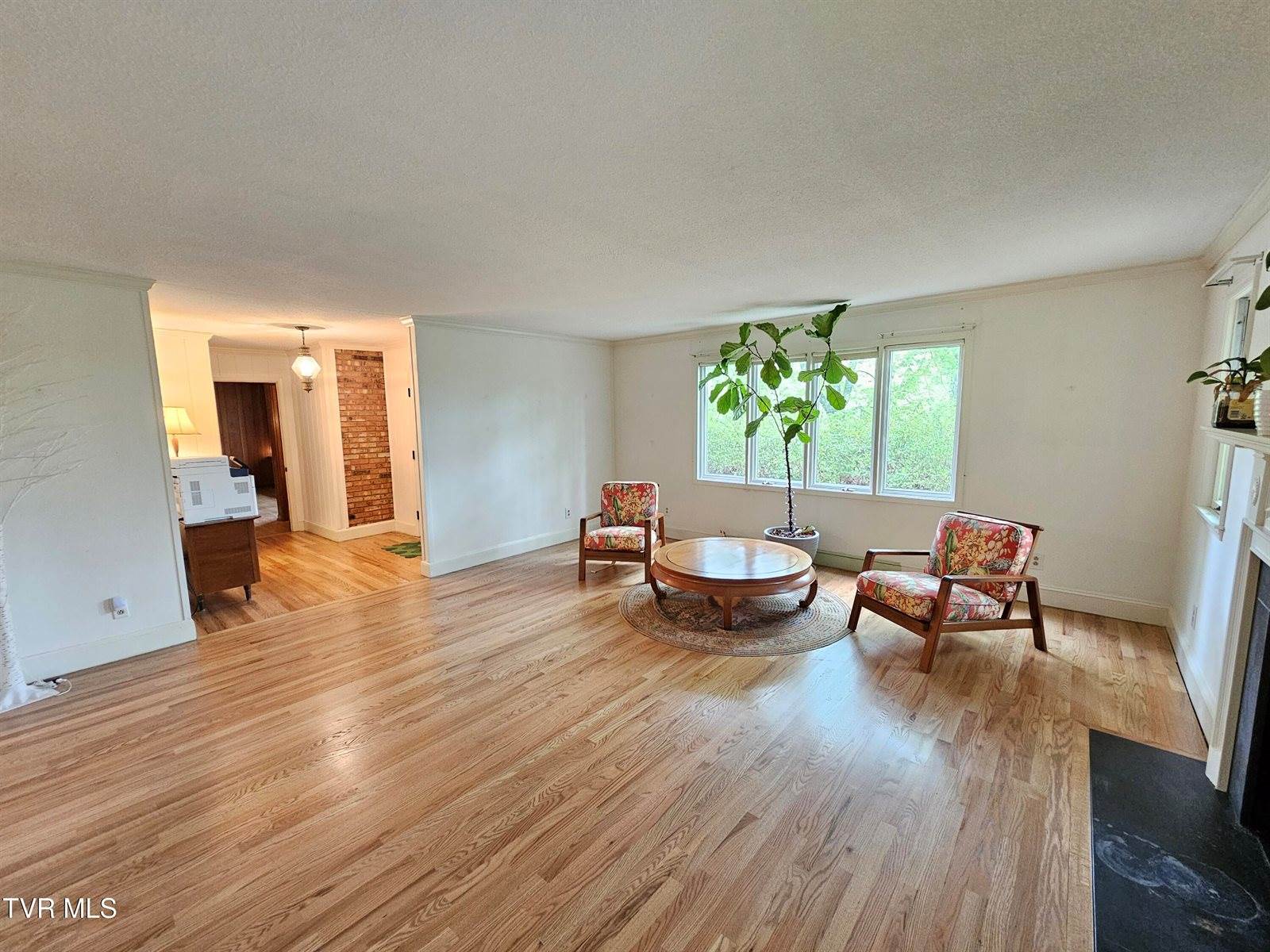 10 Tallapoosa Road, Johnson City, TN 37604