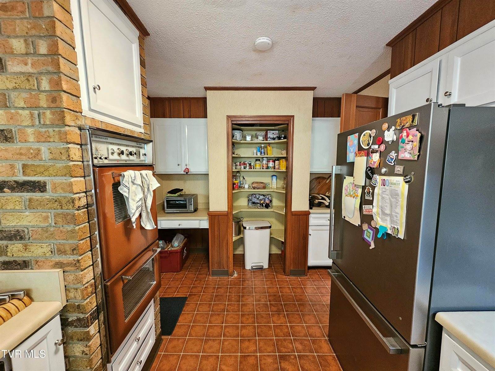 10 Tallapoosa Road, Johnson City, TN 37604