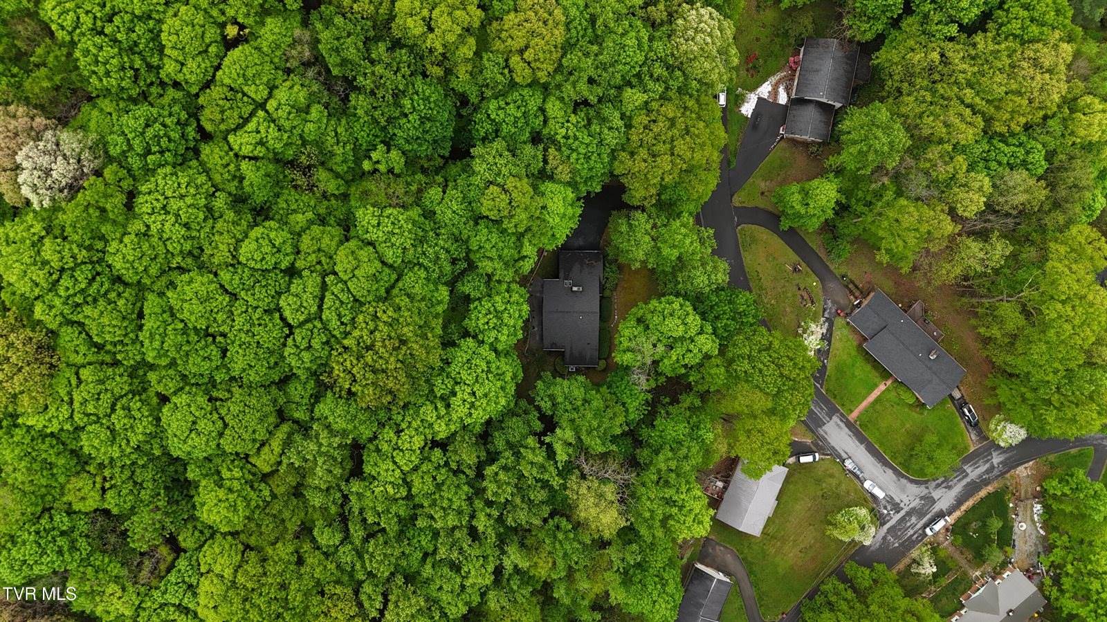 10 Tallapoosa Road, Johnson City, TN 37604