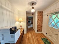 10 Tallapoosa Road, Johnson City, TN 37604