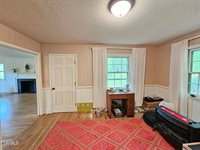 10 Tallapoosa Road, Johnson City, TN 37604