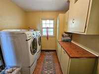 10 Tallapoosa Road, Johnson City, TN 37604