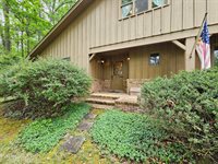 10 Tallapoosa Road, Johnson City, TN 37604
