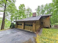 10 Tallapoosa Road, Johnson City, TN 37604