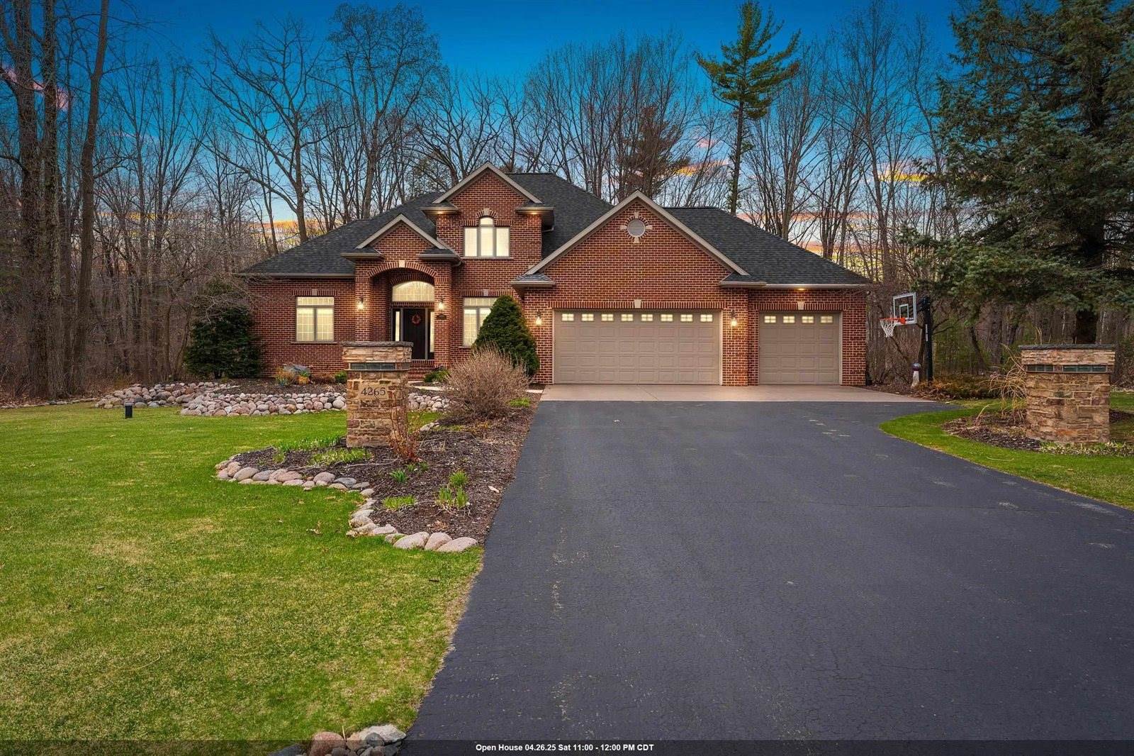 4265 Rose Haven Court, Green Bay, WI 54313