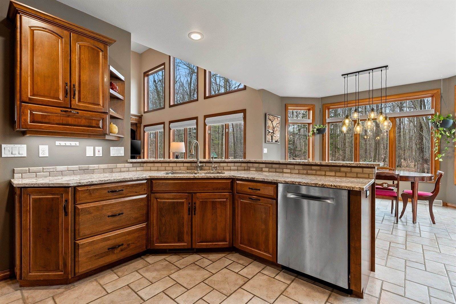 4265 Rose Haven Court, Green Bay, WI 54313