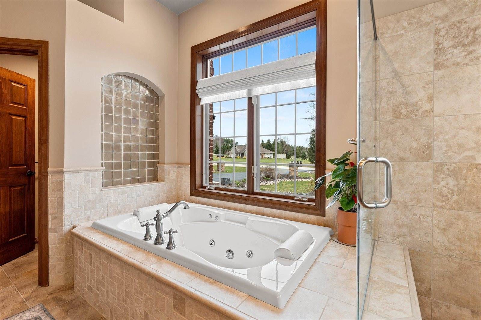 4265 Rose Haven Court, Green Bay, WI 54313