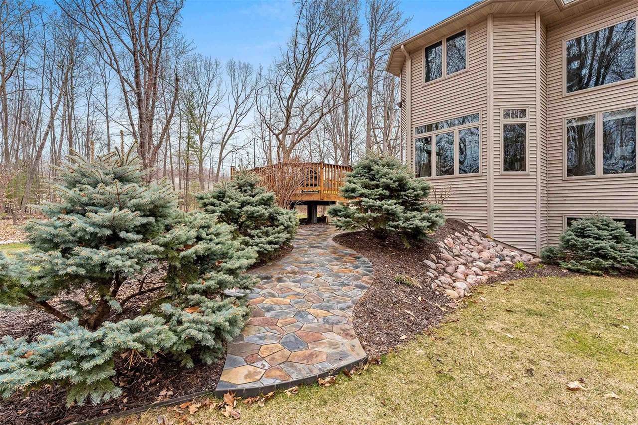 4265 Rose Haven Court, Green Bay, WI 54313