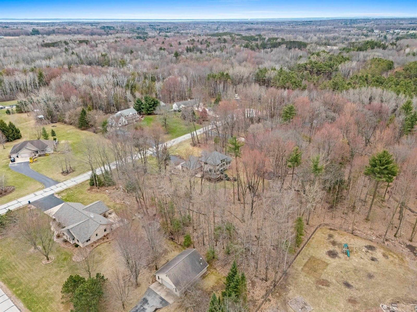 4265 Rose Haven Court, Green Bay, WI 54313