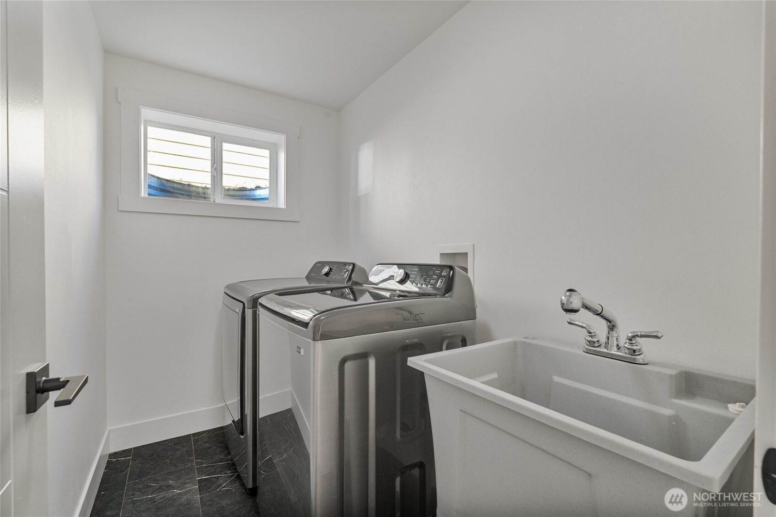 2808 Leeward Way, Bellingham, WA 98226