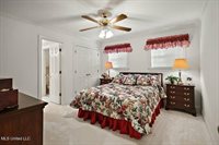 1003 Country Place Drive, Pearl, MS 39208