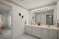 1003 Country Place Drive, Pearl, MS 39208