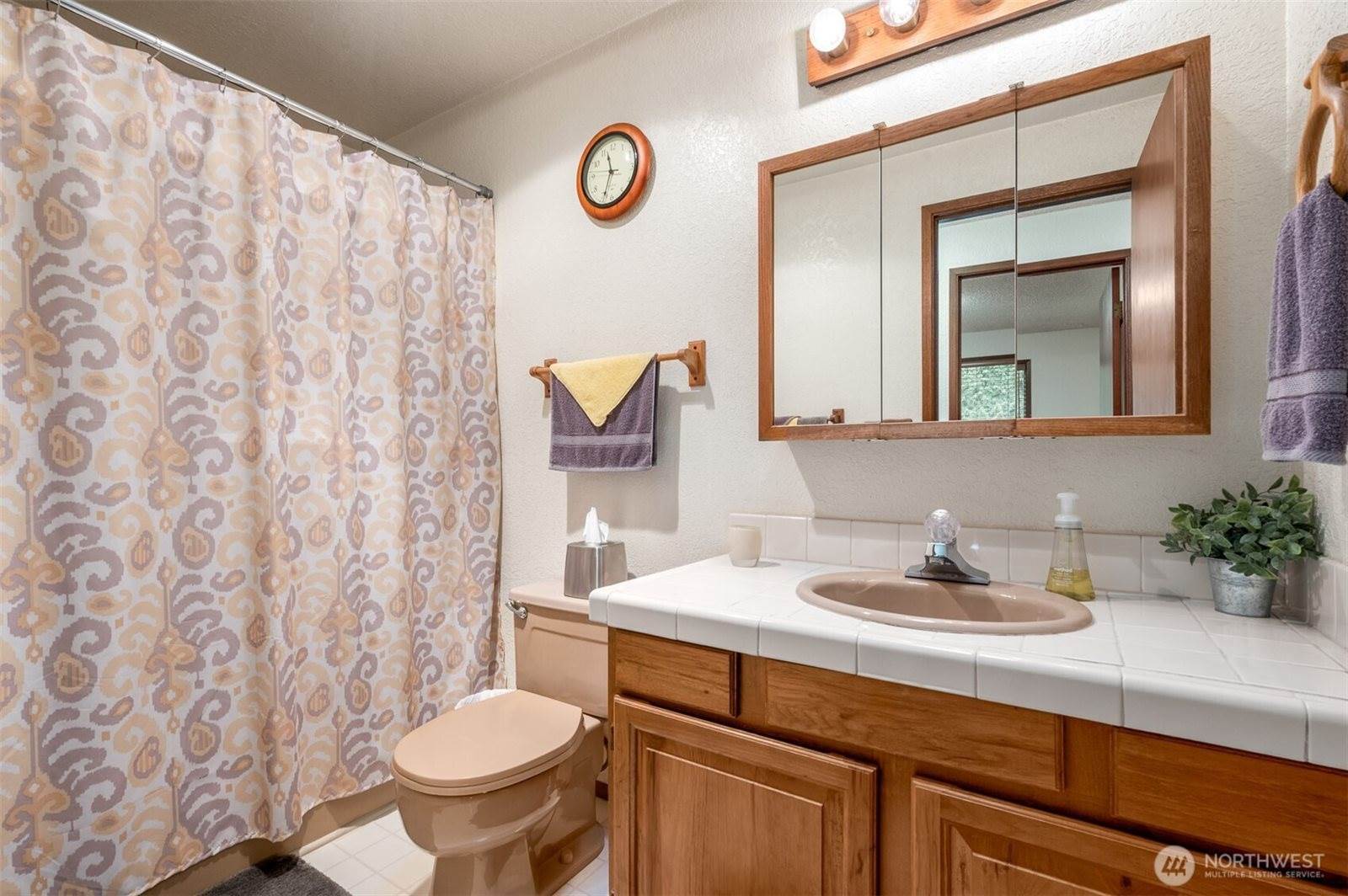 5582 Knight Road, Bellingham, WA 98226