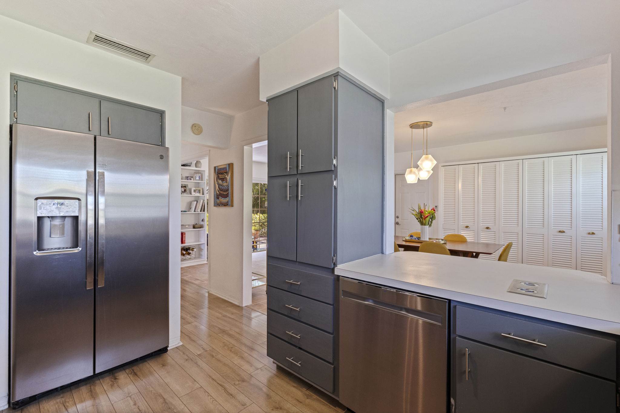 4340 Narvarez Way S, St Petersburg, FL 33712